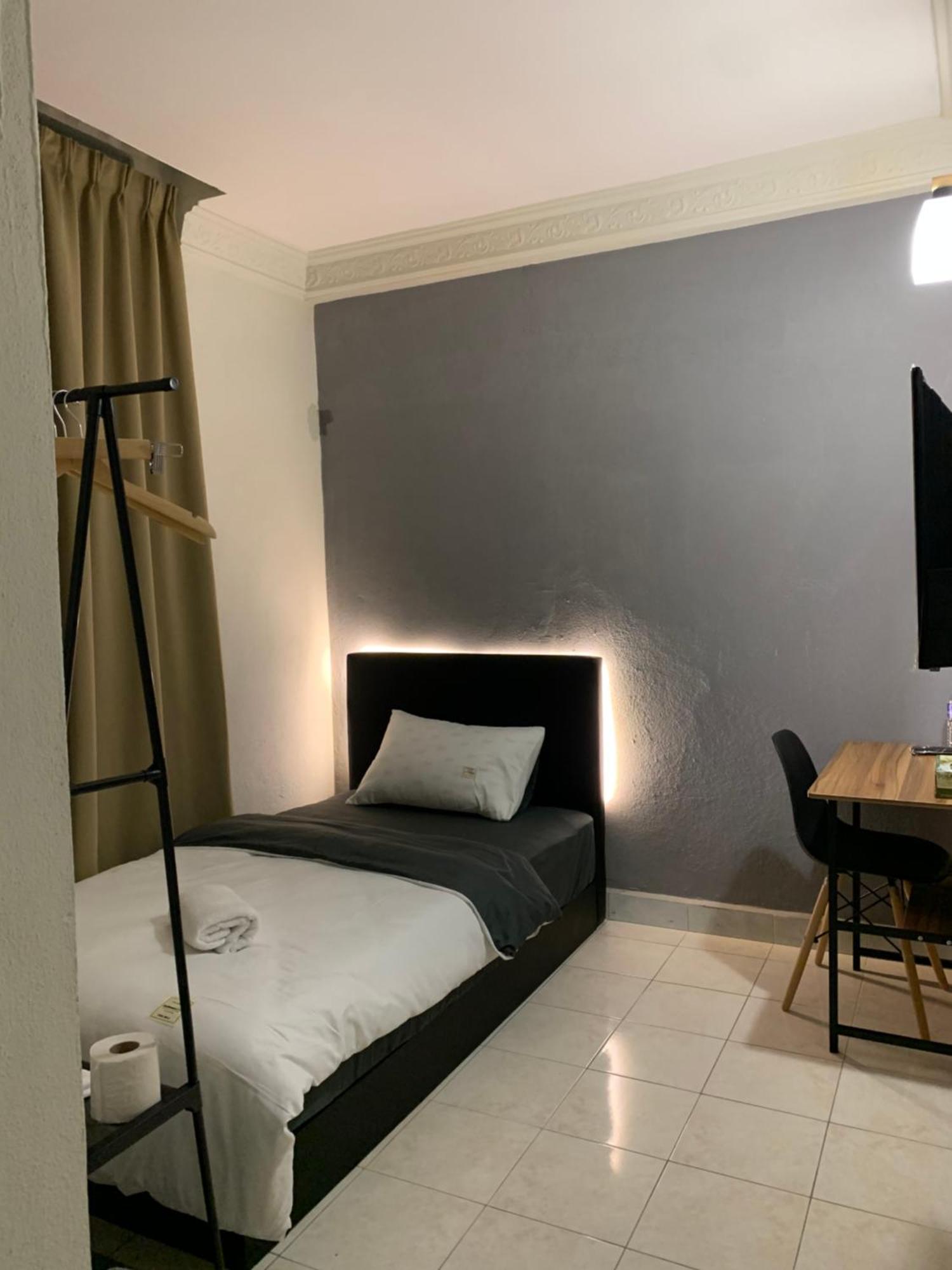 Andiana Hotel & Lodge - Kota Bharu City Centre Экстерьер фото